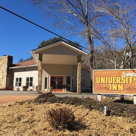 University Inn Cullowhee Exterior photo
